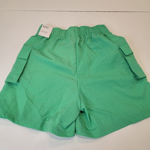 Nike Sportswear Essential Women's Woven High-Rise Shorts Spring Green Size XS - Picture 12 of 12